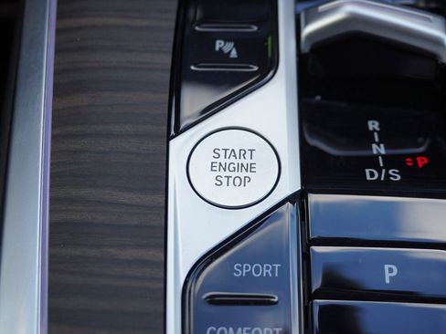 Used 2023 BMW X7 xDrive40i w/ Premium Package image 67