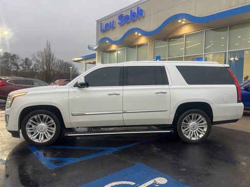 Used 2018 Cadillac Escalade ESV Platinum image 8