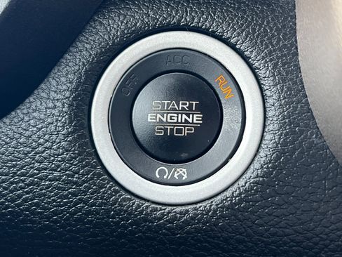 Used 2022 RAM 1500 Laramie image 21