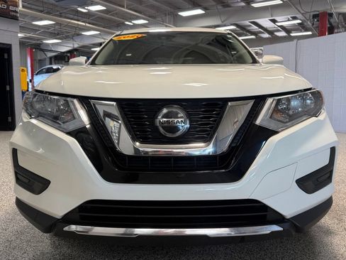 Used 2020 Nissan Rogue S AWD/4WD image 2