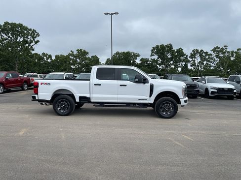 Used 2024 Ford F250 XL w/ STX Appearance Package AWD/4WD image 5