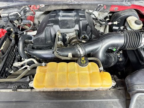 Used 2015 Ford F150 Lariat image 34