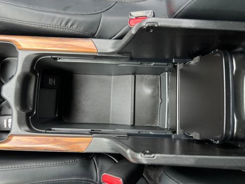 Used 2022 Honda CR-V Touring image 30