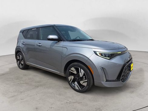 Used 2024 Kia Soul GT-Line w/ Option Group 020 FWD image 3