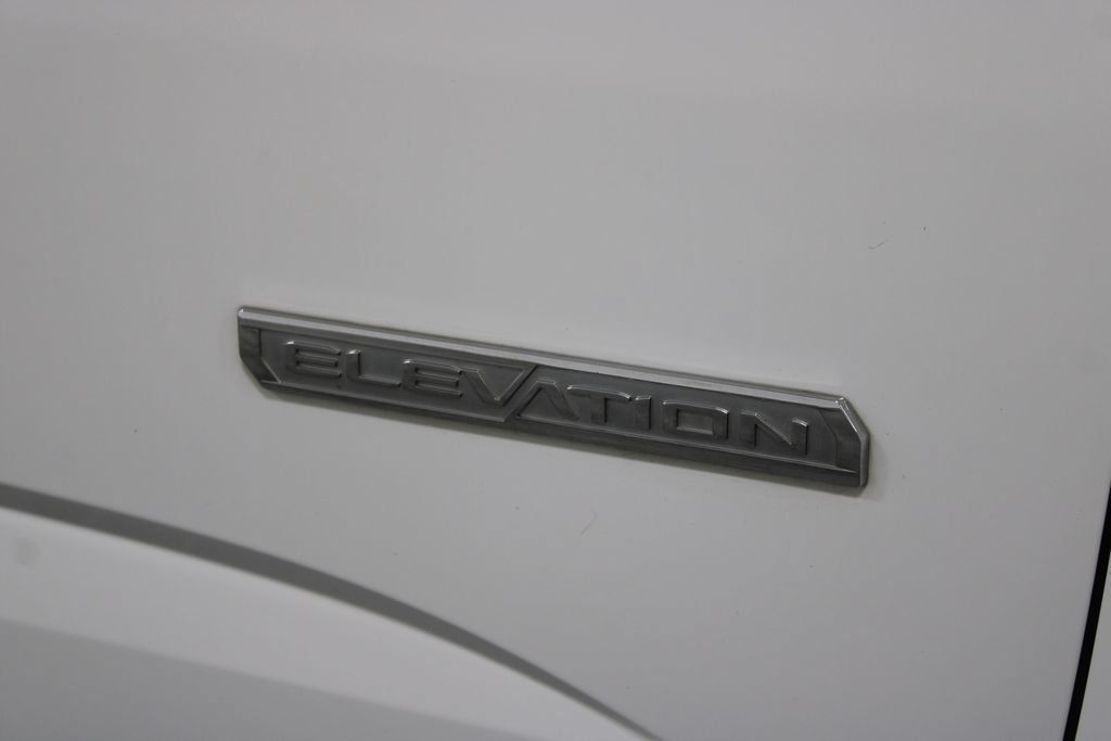 Used 2022 GMC Canyon Elevation w/ Trailering Package RWD image 11