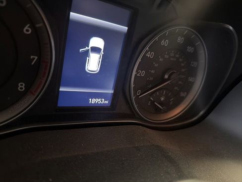 Used 2023 Hyundai Kona SEL AWD/4WD image 4