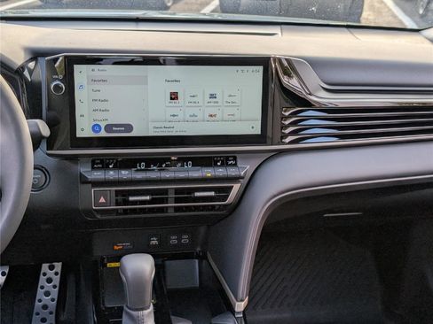 Used 2025 Toyota Camry XSE image 18