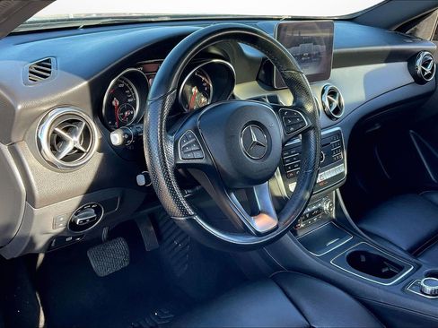 Used 2019 Mercedes-Benz GLA 250 4MATIC image 19