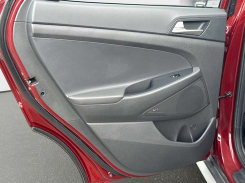 Used 2019 Hyundai Tucson Sport FWD image 15