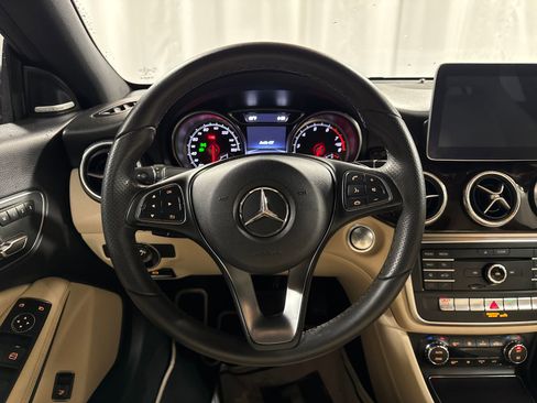Used 2018 Mercedes-Benz CLA 250 4MATIC image 19