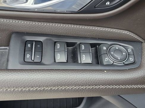Used 2021 GMC Yukon XL Denali w/ Denali Ultimate Package AWD/4WD image 14