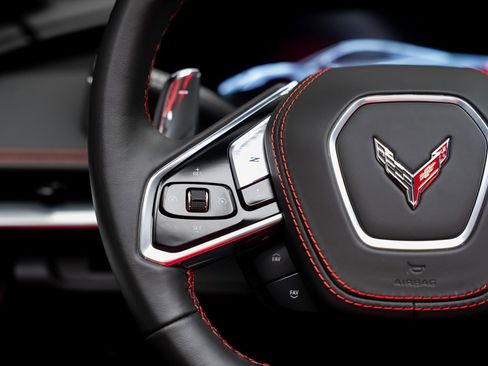 Used 2025 Chevrolet Corvette Stingray Convertible w/ 1LT image 46