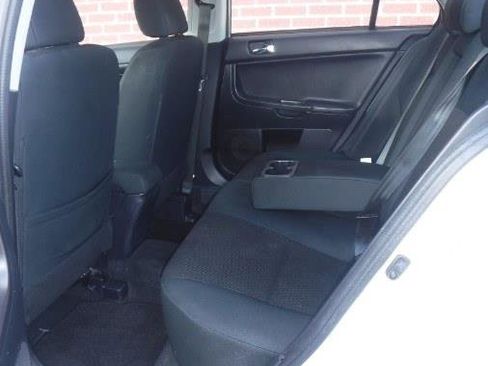 Used 2016 Mitsubishi Lancer ES image 14