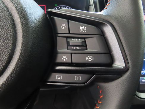 Used 2025 Subaru Crosstrek 2.5i Limited w/ Crosstrek Mirror Package AWD/4WD image 14