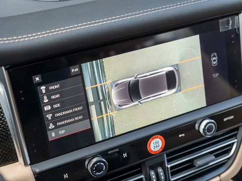 New 2026 Porsche Macan GTS AWD/4WD image 34