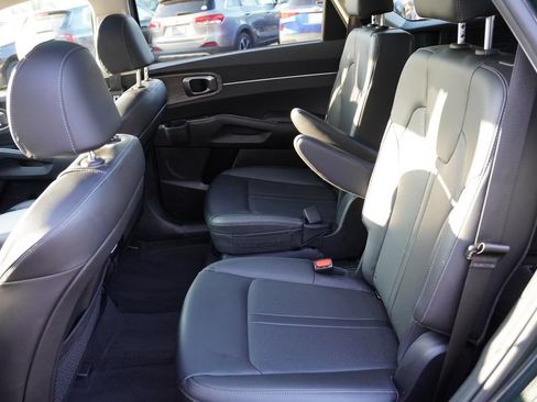 Certified 2023 Kia Sorento X-Line EX AWD/4WD image 17