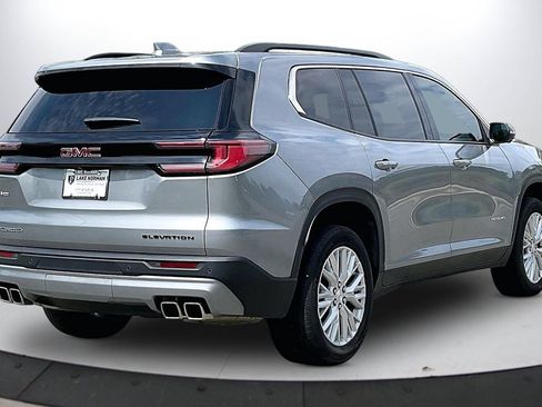 Used 2025 GMC Acadia Elevation w/ Elevation Premium Package FWD image 8