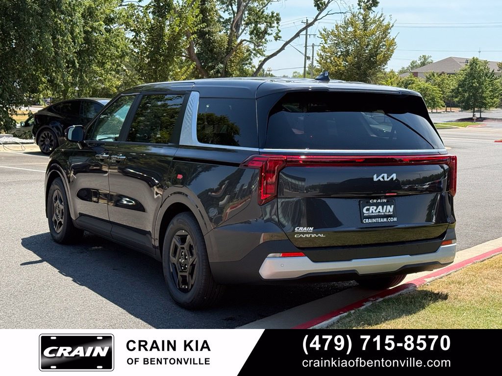 New 2026 Kia Carnival FWD image 5