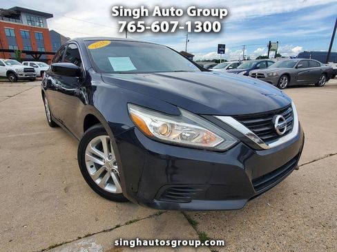 Used 2016 Nissan Altima 2.5 S w/ Power Driver Seat Package FWD image 1