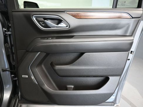 Used 2021 Chevrolet Suburban High Country image 54