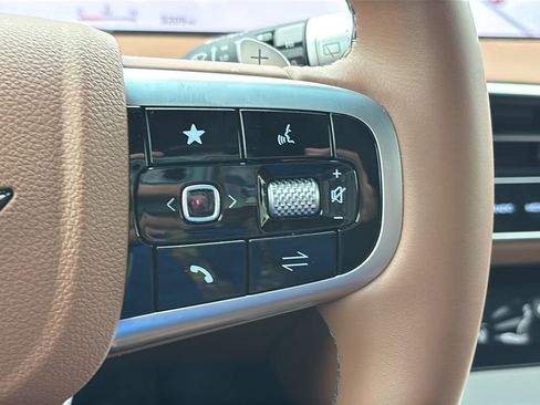 Certified 2026 Genesis GV70 2.5T Advanced image 27