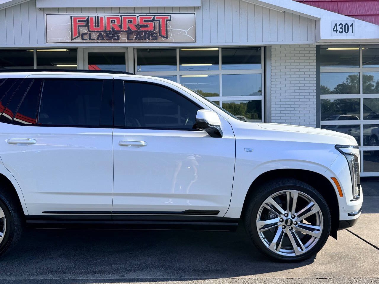 Used 2025 Cadillac Escalade Sport w/ Touring Package AWD/4WD image 11