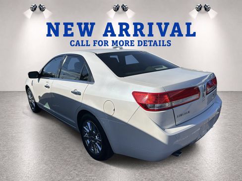 Used 2012 Lincoln MKZ FWD image 7