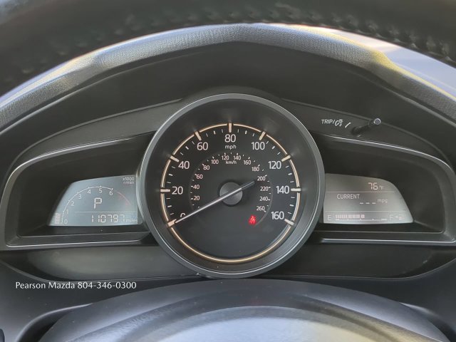Used 2018 MAZDA MAZDA3 Touring FWD image 25