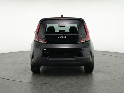 Used 2025 Kia Soul LX w/ LX Technology Package FWD image 7