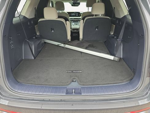 Used 2023 Hyundai Palisade Limited image 12