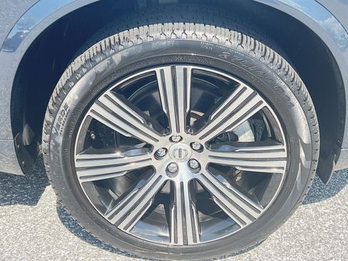Certified 2024 Volvo XC90 T8 Ultimate AWD/4WD image 12