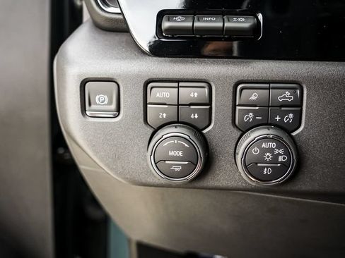 Used 2025 Chevrolet Silverado 1500 ZR2 w/ Technology Package AWD/4WD image 22