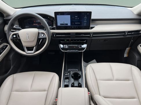 Certified 2024 Lincoln Corsair FWD image 28