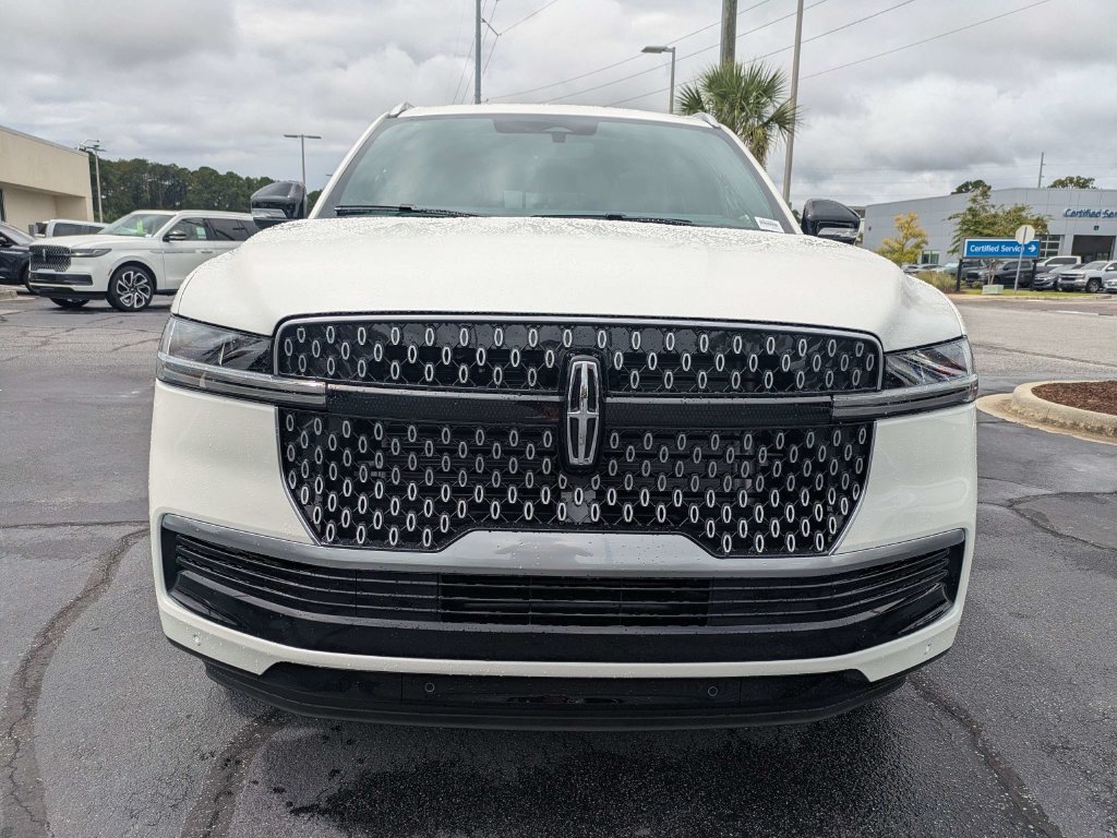 New 2027 Lincoln Navigator L Reserve AWD/4WD image 10