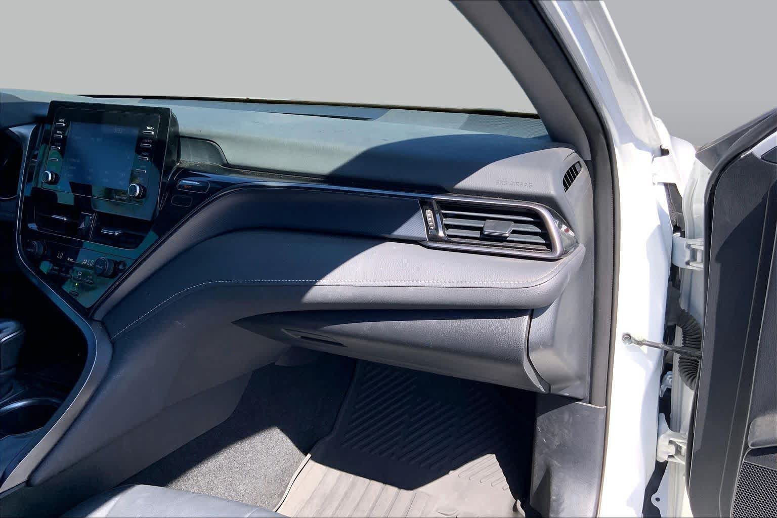 Used 2024 Toyota Camry SE FWD image 18