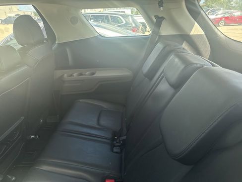 Used 2025 Kia Carnival FWD image 14