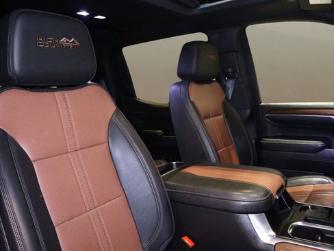 Used 2023 Chevrolet Silverado 1500 High Country w/ Z71 Off-Road Package image 20