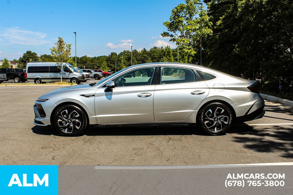 Used 2025 Hyundai Sonata SEL FWD image 6