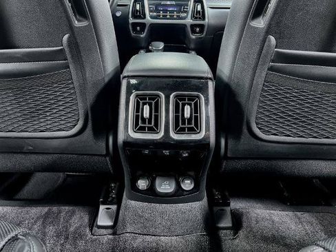Used 2023 Kia Sorento SX AWD/4WD image 21