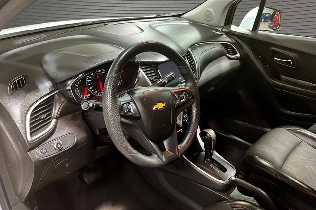 Used 2021 Chevrolet Trax LT AWD/4WD image 14