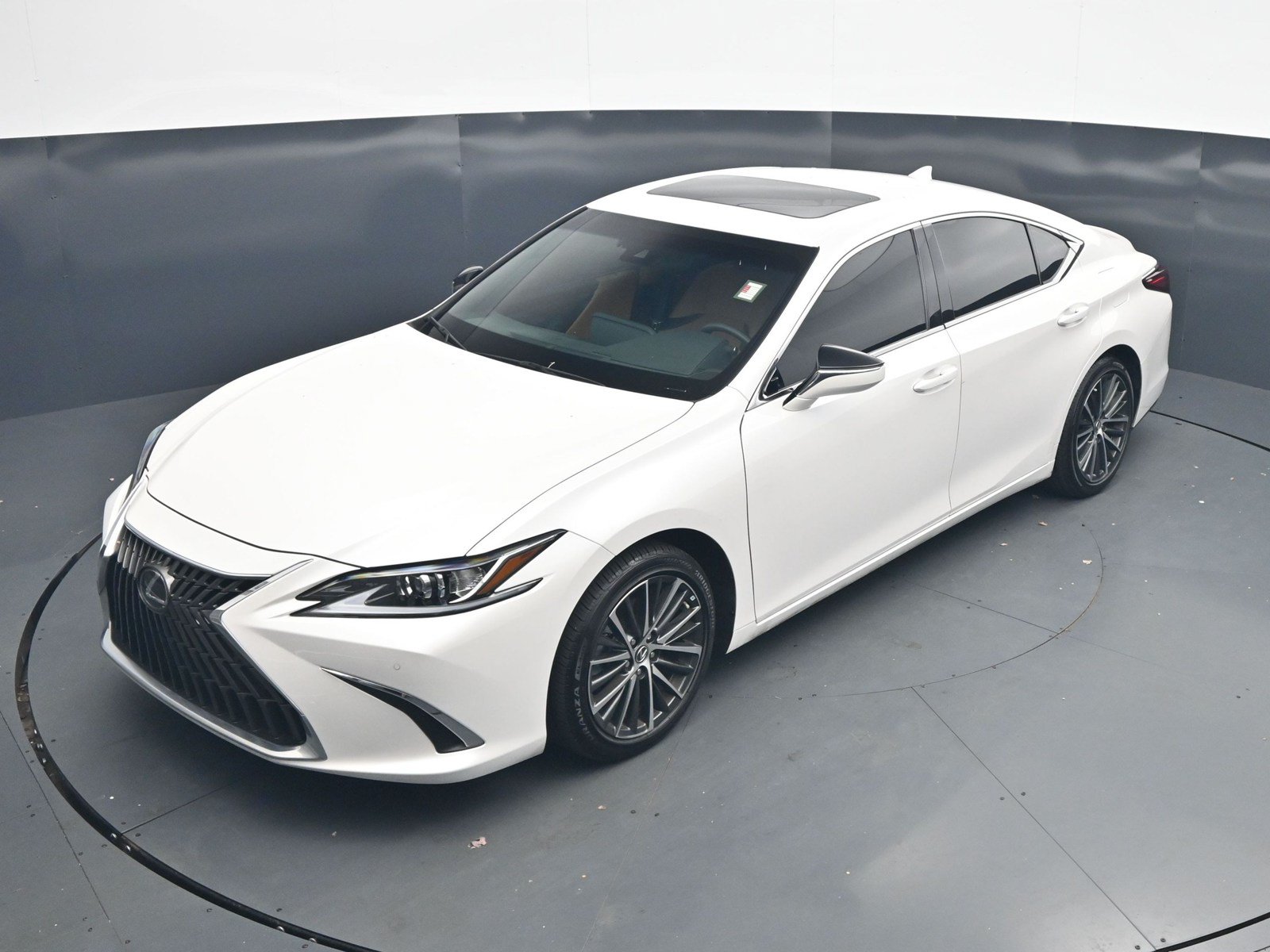 Used 2025 Lexus ES 350 w/ Premium Package FWD image 29