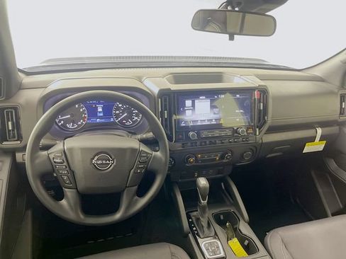 Used 2026 Nissan Frontier SV w/ Tow Package AWD/4WD image 24