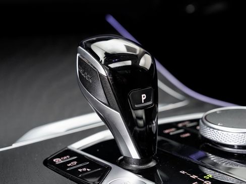 Used 2022 BMW X7 xDrive40i w/ Premium Package image 18