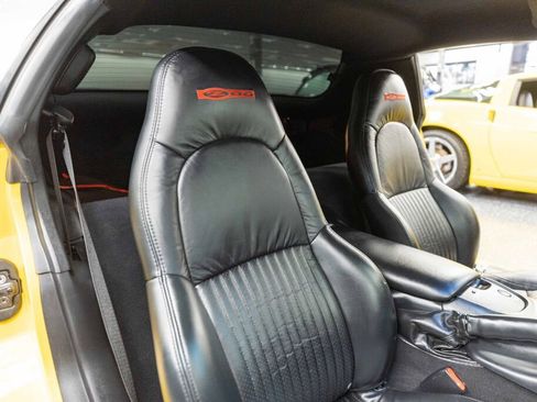Used 2003 Chevrolet Corvette Z06 w/ Memory Package, 3 Drivers image 15