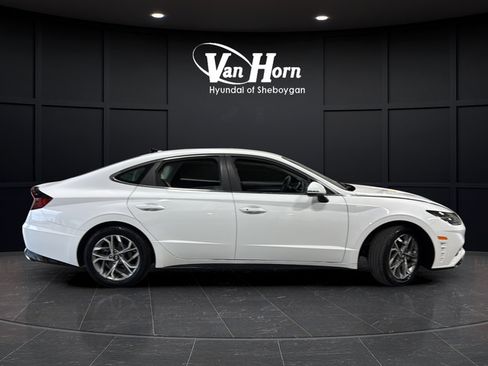 Used 2023 Hyundai Sonata SEL w/ Preferred Accessory Package FWD image 10