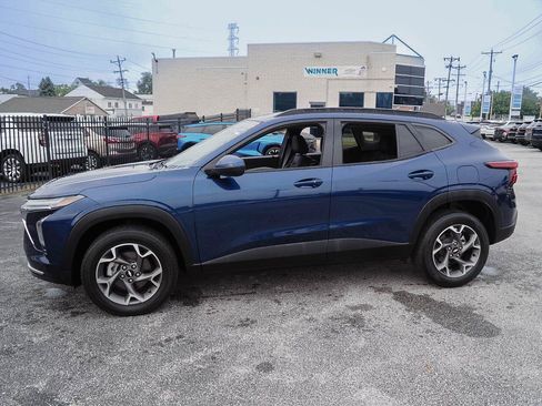 Certified 2024 Chevrolet Trax LT w/ Driver Confidence Package FWD image 4