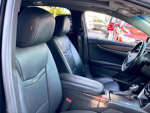 Used 2019 Cadillac XTS Luxury image 7
