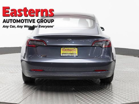 Used 2018 Tesla Model 3 Long Range RWD image 6