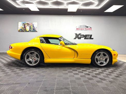 Used 2001 Dodge Viper RT/10 RWD image 16