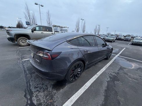 Used 2022 Tesla Model 3 Performance image 9